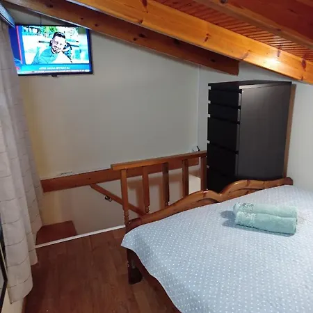 Bratis House